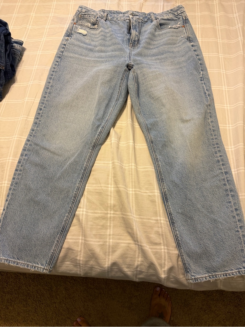 American Eagle Outfitters Light Wash Straight Leg Jeans